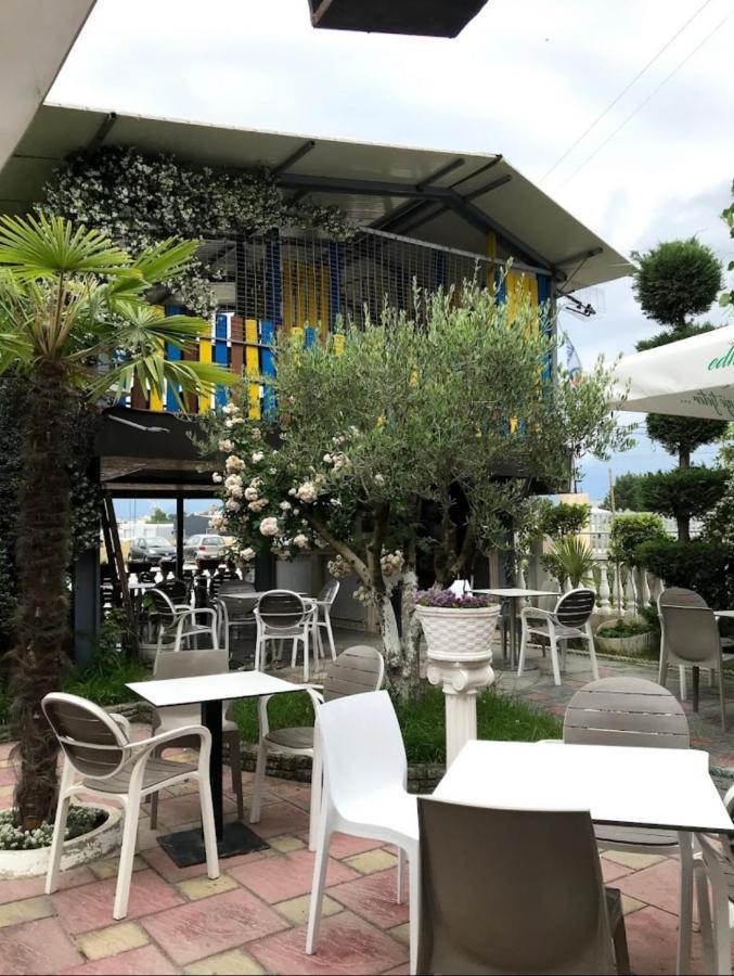 Bajovah Apartments & Restaurant Tirana Exterior foto
